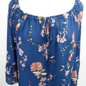 B B Dakota Top Size Medium Blue Floral Cottagecore Feminine Peasant